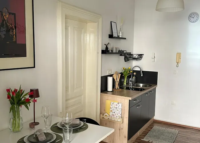 Cozy With Secret Garden Apartma Ljubljana